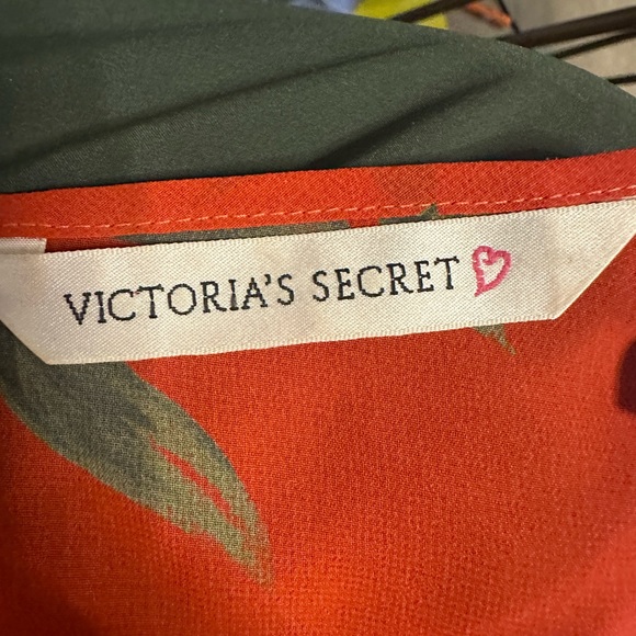 Victoria Secret Intimate Sleepwear - Picture 10 of 14